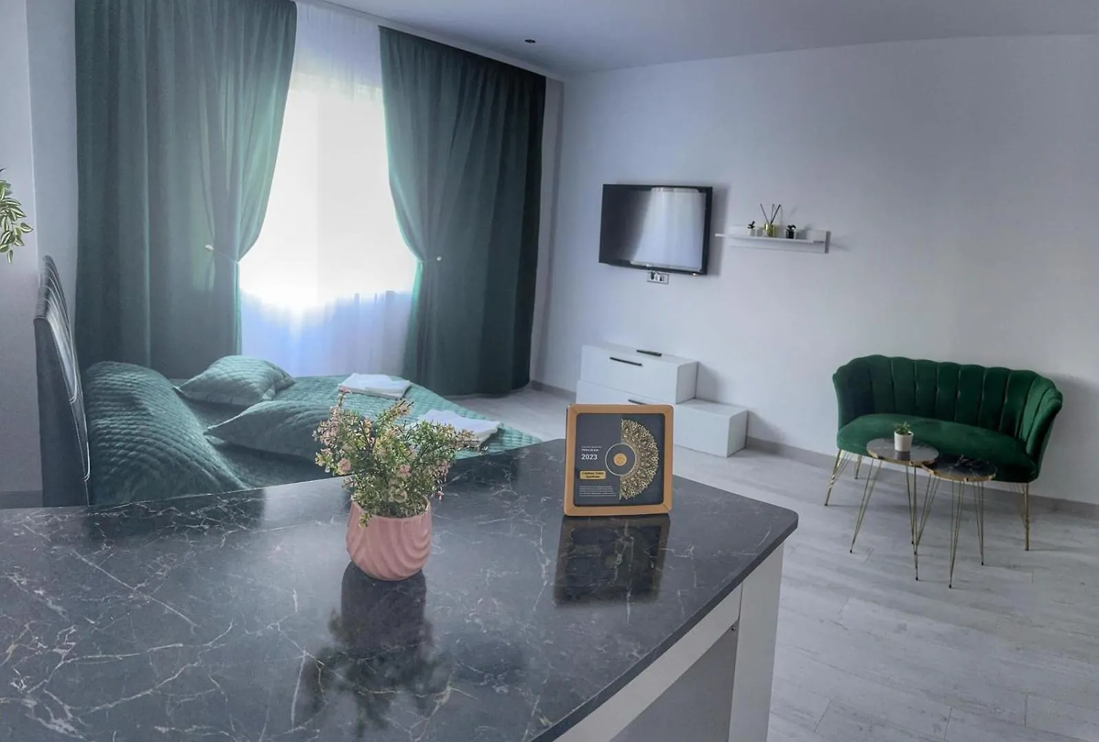 Cataleya Luxury Room'S Bucarest Appartement